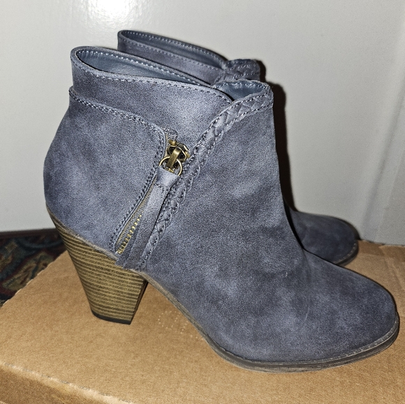 Mia suede ankle boots - Picture 4 of 7
